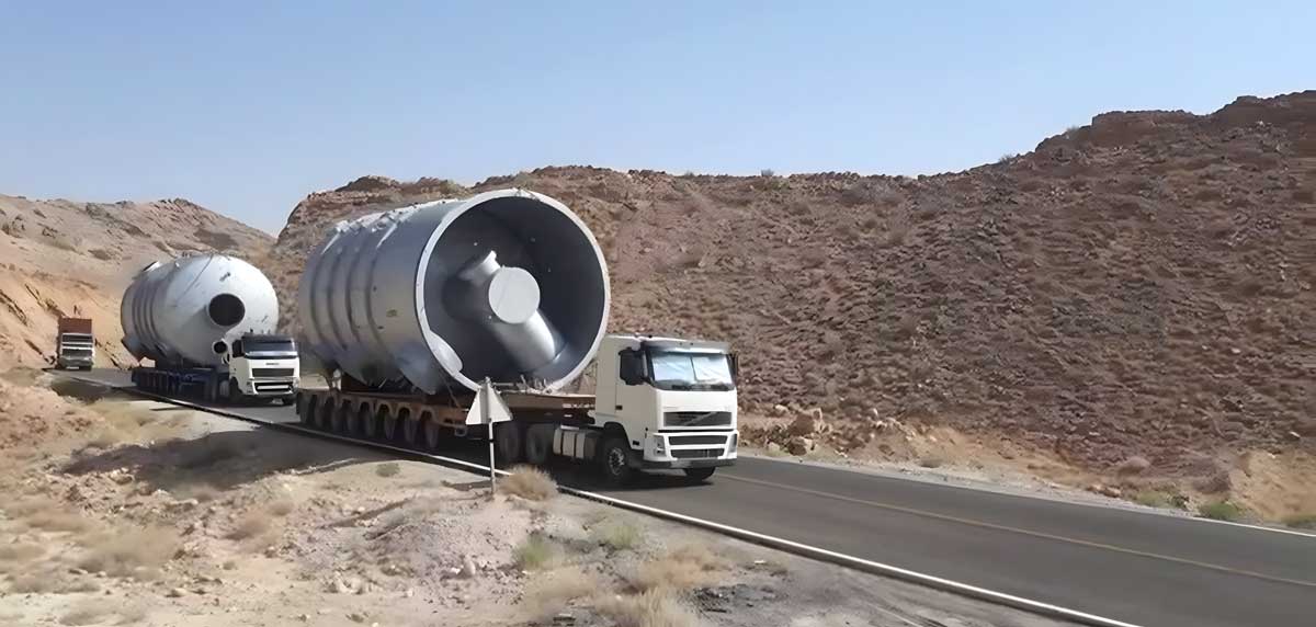 حمل مخازن به پروژه خلیج فارس به وسیله کمرشکن ۱۱ محور ویژه